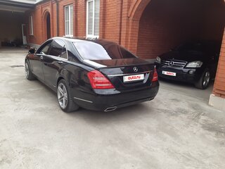 2007 Mercedes-Benz S-Класс 500 V (W221), чёрный, 1250000 рублей, вид 3
