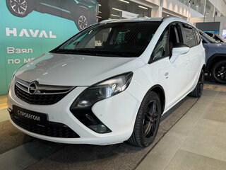 2013 Opel Zafira C, белый, 1240000 рублей, вид 1