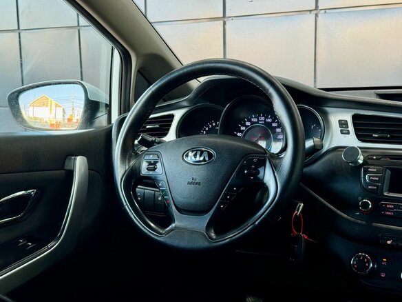 2014 Kia Ceed II, белый - вид 16