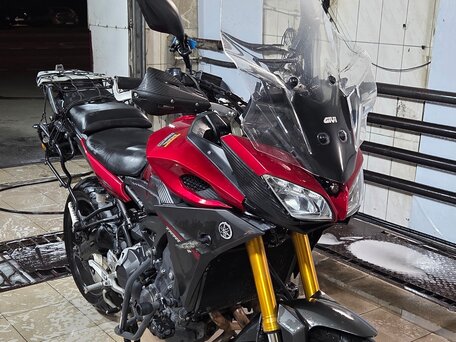 2015 Yamaha MT-09 Tracer (FJ-09), красный, 550000 рублей, вид 2
