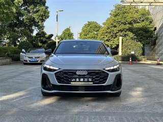 2026 Audi A5 L III (B10), серебристый, 5359307 рублей, вид 2