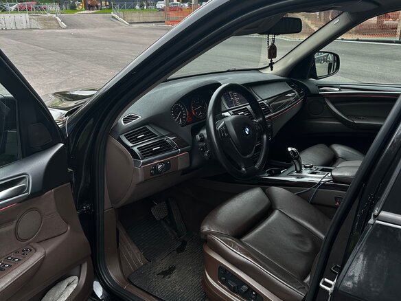 2012 BMW X5 30d II (E70) Рестайлинг, чёрный, 2700000 рублей - вид 16