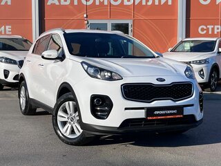 2018 Kia Sportage IV, белый, 2330000 рублей, вид 3