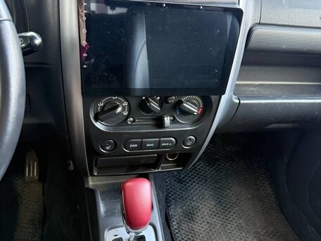 2008 Suzuki Jimny III Рестайлинг 1, серебристый, 1350000 рублей, вид 3