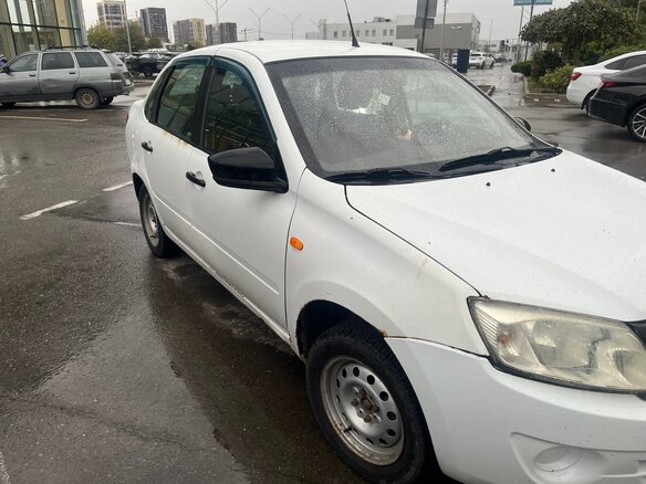 2017 Lada (ВАЗ) Granta I, белый, 350000 рублей - вид 6