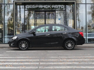 2012 Chevrolet Aveo II, чёрный, 650000 рублей, вид 2