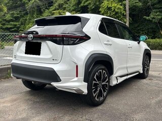 2022 Toyota Yaris Cross I, белый, 1432000 рублей, вид 5
