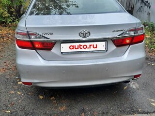 2015 Toyota Camry US Market VII (XV50) Рестайлинг, серебристый, 1770000 рублей, вид 5