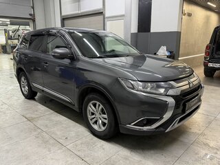 2019 Mitsubishi Outlander III Рестайлинг 3, серый, 1539000 рублей, вид 3