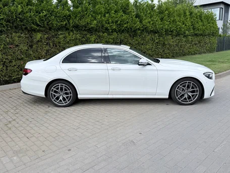 2020 Mercedes-Benz E-Класс 220 d V (W213, S213, C238) Рестайлинг, белый, 4680000 рублей, вид 4