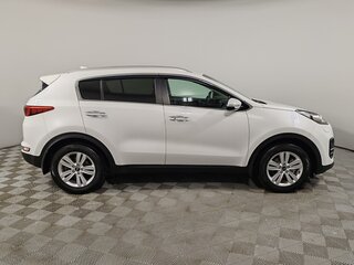 2018 Kia Sportage IV, белый, 2029000 рублей, вид 4