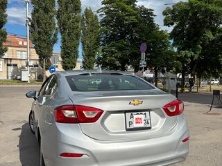 2018 Chevrolet Cruze II, серебристый, 1100000 рублей, вид 4