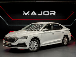 2021 Skoda Octavia IV (A8), белый, 2050000 рублей, вид 1