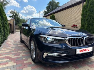 2019 BMW 5 серии 530e VII (G30/G31/G38), синий, 2890000 рублей, вид 4