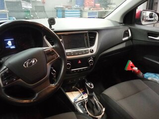 2018 Hyundai Solaris II, красный, 1250000 рублей, вид 5
