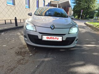 2010 Renault Megane III, серебристый, 400000 рублей, вид 1