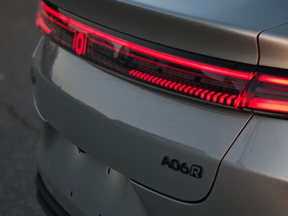 2026 Changan Qiyuan A06 28.39 kWh, серебристый, 2590000 рублей - вид 9