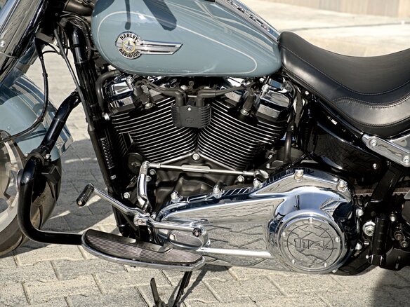 2024 Harley-Davidson Fat Boy, серый, 2300000 рублей - вид 12