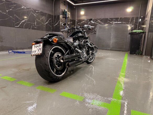 2017 Harley-Davidson Breakout, чёрный, 1700000 рублей