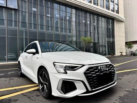 2023 Audi A3 Sportback 35 TFSI IV (8Y), белый, 2190000 рублей, вид 3
