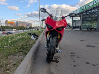 2018 Ducati Panigale V4, красный, 1550000 рублей, вид 2
