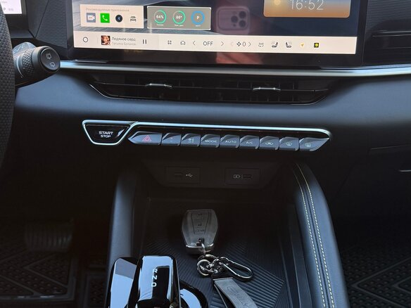 2025 Geely Coolray (Binyue L) I Рестайлинг 2, белый, 2290000 рублей - вид 11