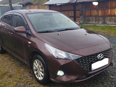 2021 Hyundai Solaris II Рестайлинг, коричневый, 1699000 рублей, вид 4