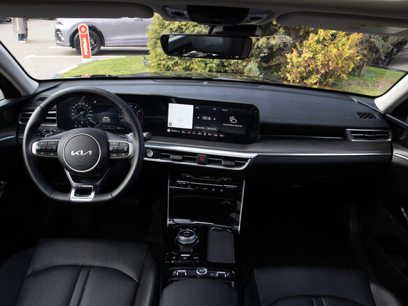 2025 Kia K5 III, чёрный, 3790000 рублей - вид 8