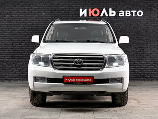 2011 Toyota Land Cruiser 200 Series, белый, 3175000 рублей, вид 2
