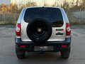 2011 Chevrolet Niva I Рестайлинг, серебристый, 421000 рублей - вид 4