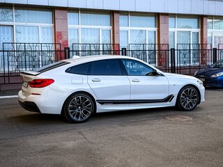 2020 BMW 6 серии Gran Turismo 620d xDrive IV (G32) Рестайлинг, белый, 4790000 рублей, вид 5