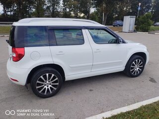 2016 Skoda Yeti I Рестайлинг, белый, 1380000 рублей, вид 2