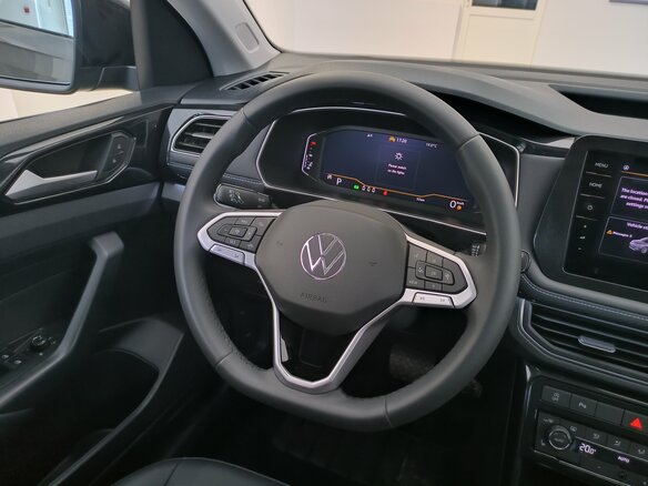 2026 Volkswagen Tharu XR, серый, 2980000 рублей - вид 20