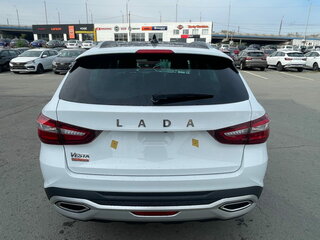 2026 Lada (ВАЗ) Vesta SW Cross I Рестайлинг (NG), белый, 2251000 рублей, вид 3