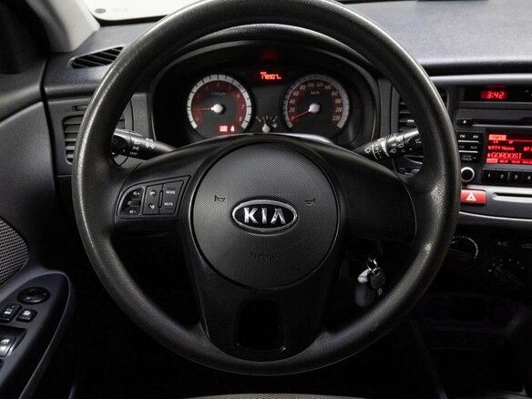 2011 Kia Rio II Рестайлинг, чёрный, 540000 рублей - вид 16