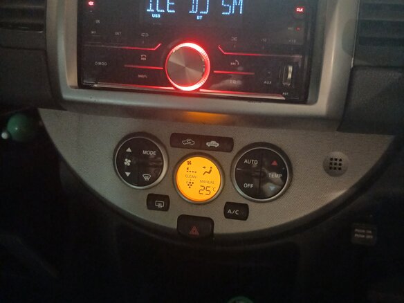 2007 Nissan Note I, красный, 505000 рублей - вид 16