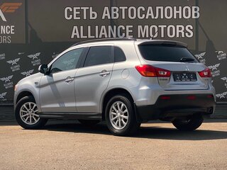2011 Mitsubishi ASX I, серебристый, 970000 рублей, вид 5