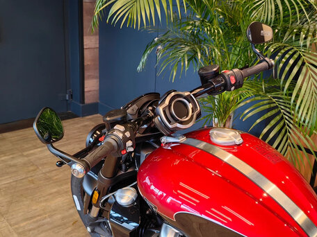 2024 Triumph Rocket 3, чёрный, 3650000 рублей, вид 5