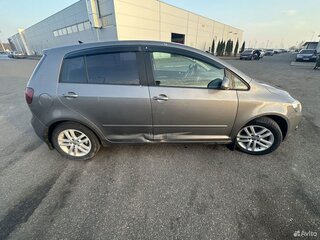 2010 Volkswagen Golf Plus II, серый, 585000 рублей, вид 4
