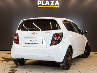 2012 Chevrolet Aveo II, белый, 650000 рублей, вид 3