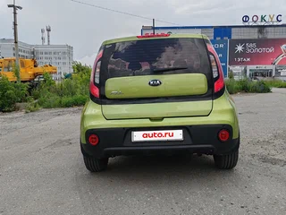2018 Kia Soul II Рестайлинг, зелёный, 1700000 рублей, вид 4