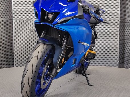 2022 Yamaha YZF-R7, синий, 799000 рублей, вид 3