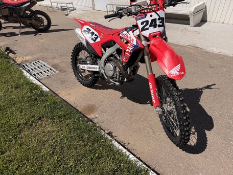 2022 Honda CRF 450R, красный, 495000 рублей, вид 2