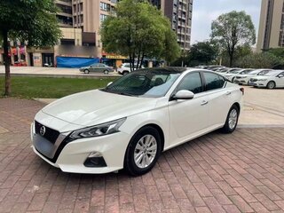 2020 Nissan Altima VI (L34), белый, 1440000 рублей, вид 2