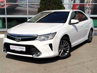 2013 Toyota Camry VII (XV50), белый, 1490000 рублей, вид 1