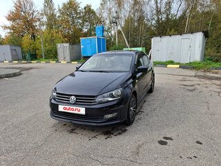2016 Volkswagen Polo V Рестайлинг, чёрный, 750000 рублей, вид 2