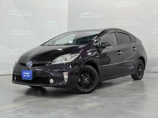 2011 Toyota Prius III Рестайлинг (XW30), красный, 1054000 рублей, вид 1