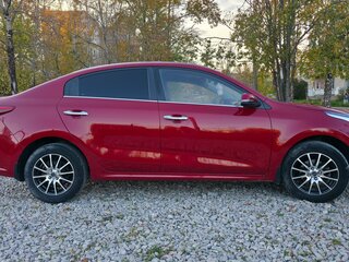 2017 Kia Rio IV, красный, 1200000 рублей, вид 5