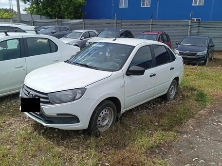 2018 Lada (ВАЗ) Granta I Рестайлинг, белый, 351000 рублей, вид 1