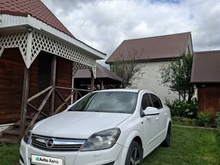 2013 Opel Astra H Рестайлинг, белый, 730000 рублей, вид 1